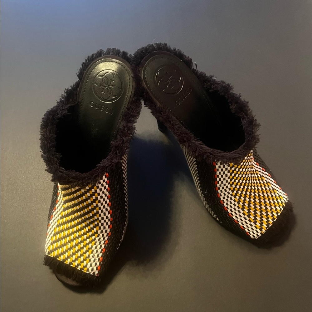 Guess open toe Heels β₯οΈππ€π€ - Picture 7 of 10